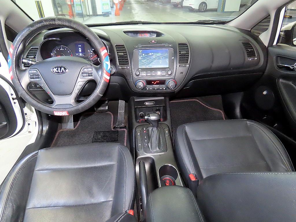 KIA K3 - Vista 10