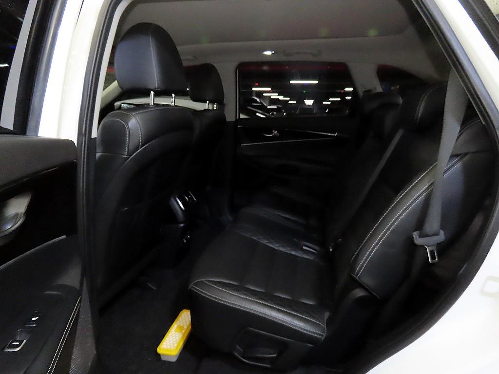 KIA Sorento - Vista 7