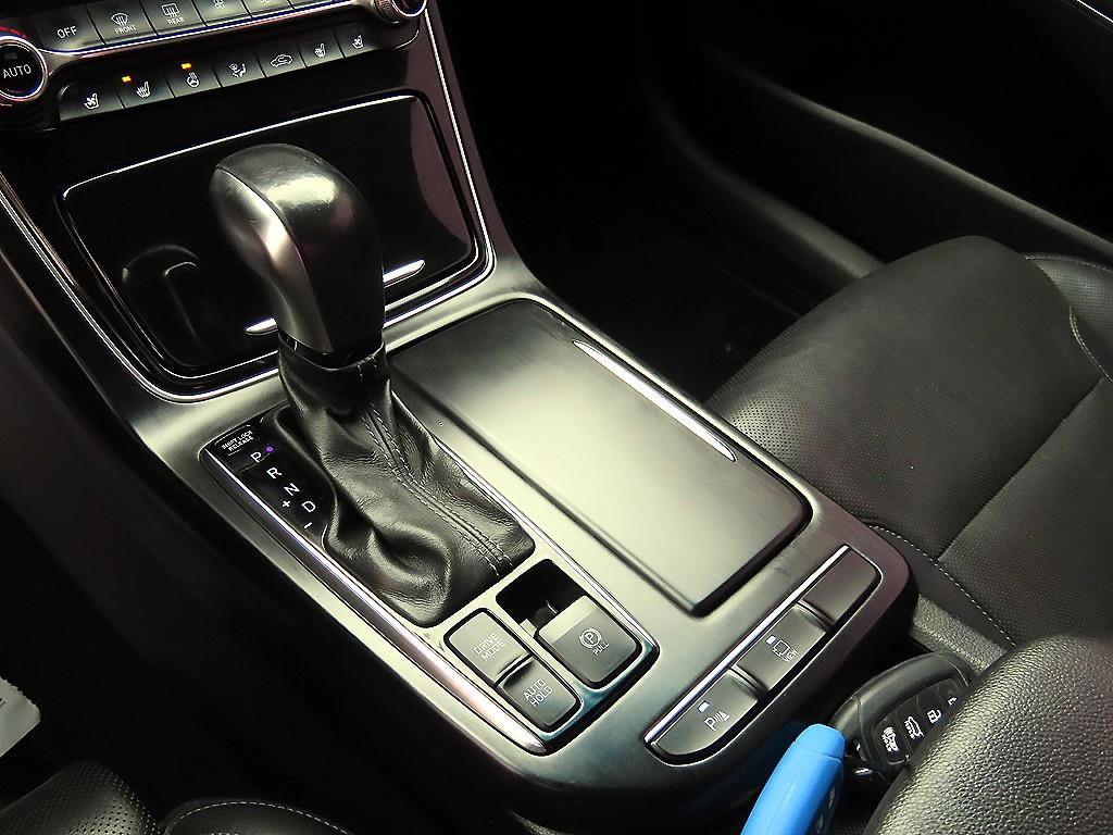 HYUNDAI Grandeur - Vista 11