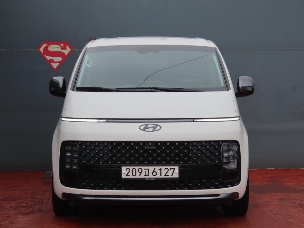 HYUNDAI Staria - Vista 3