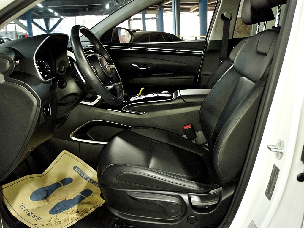 HYUNDAI Tucson - Vista 9