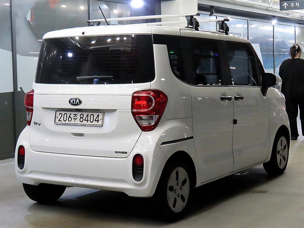 KIA Ray - Vista 4