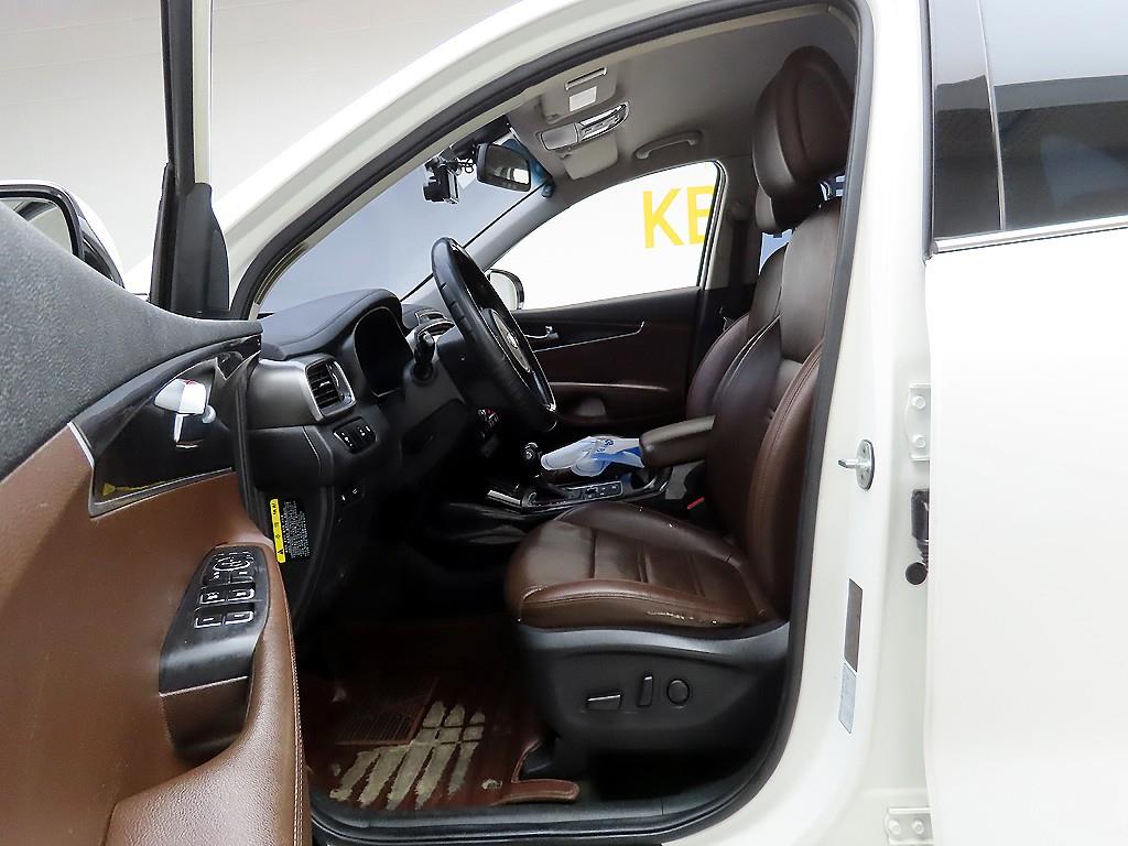 KIA Sorento - Vista 12