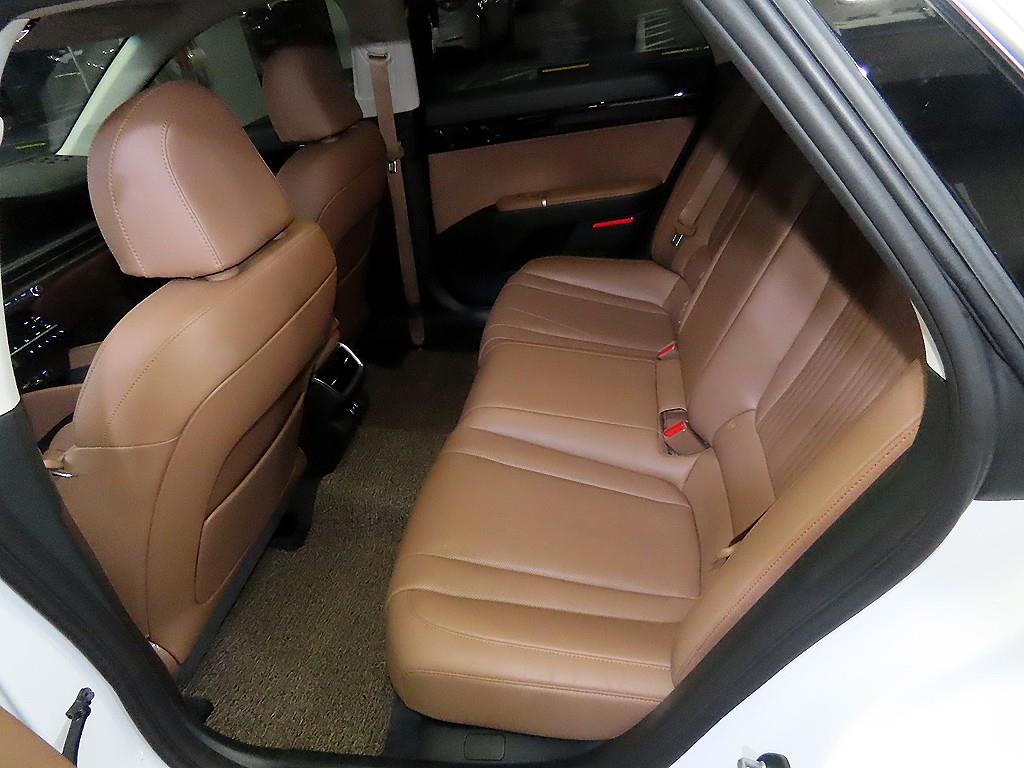 HYUNDAI Grandeur - Vista 7