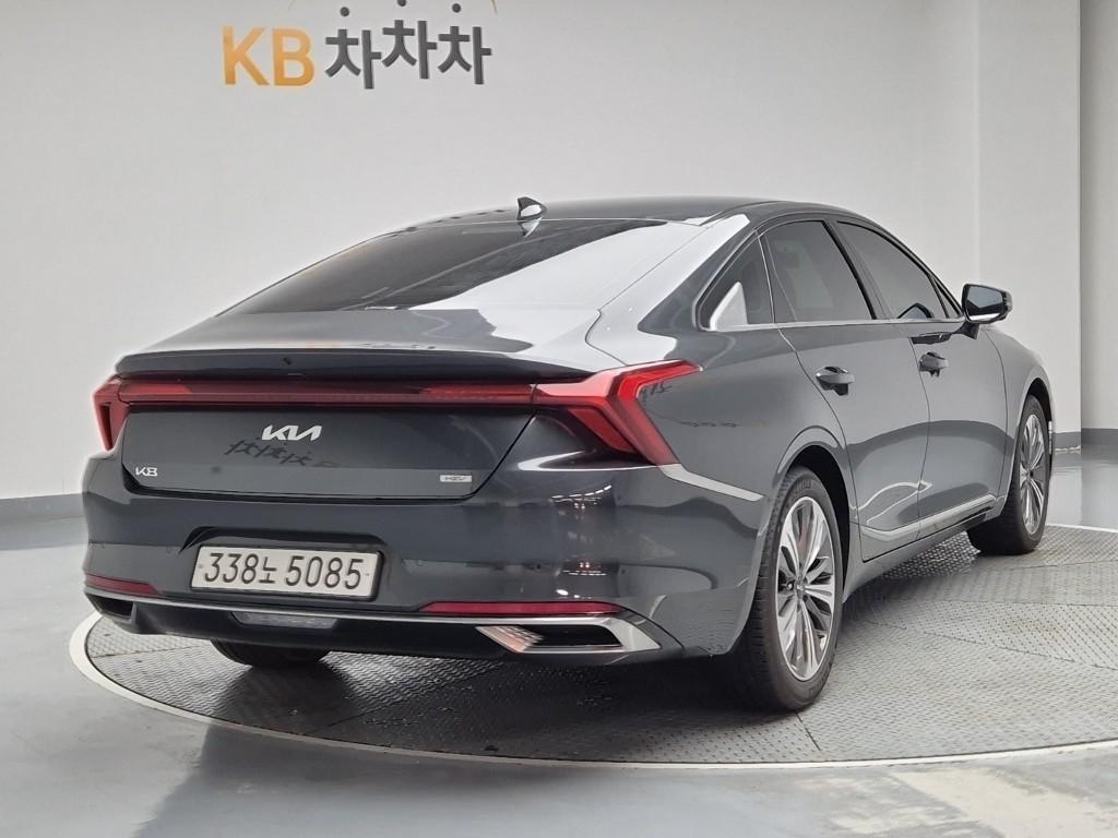 KIA K8 - Vista 3