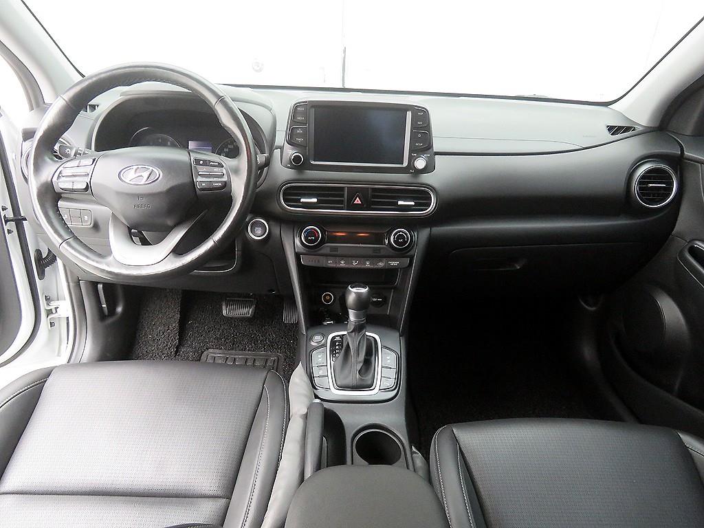HYUNDAI Kona - Vista 9