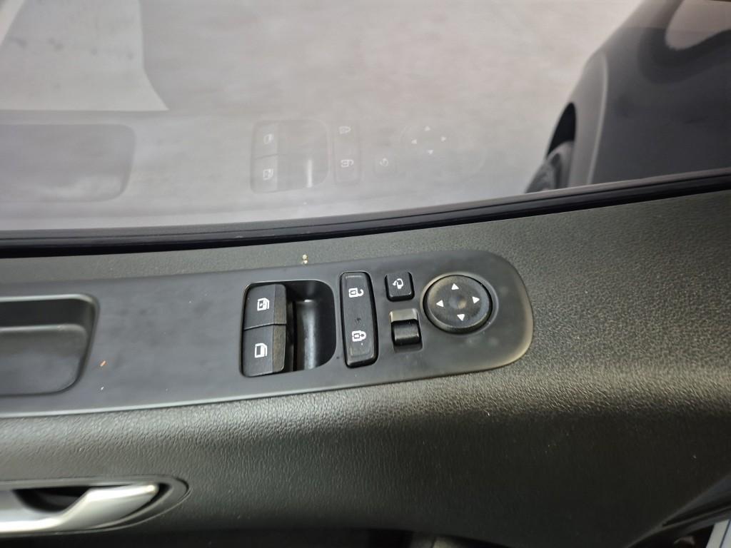 HYUNDAI Staria 2024 Negro - Importación desde Corea - HF Imports Iquique - Foto 18