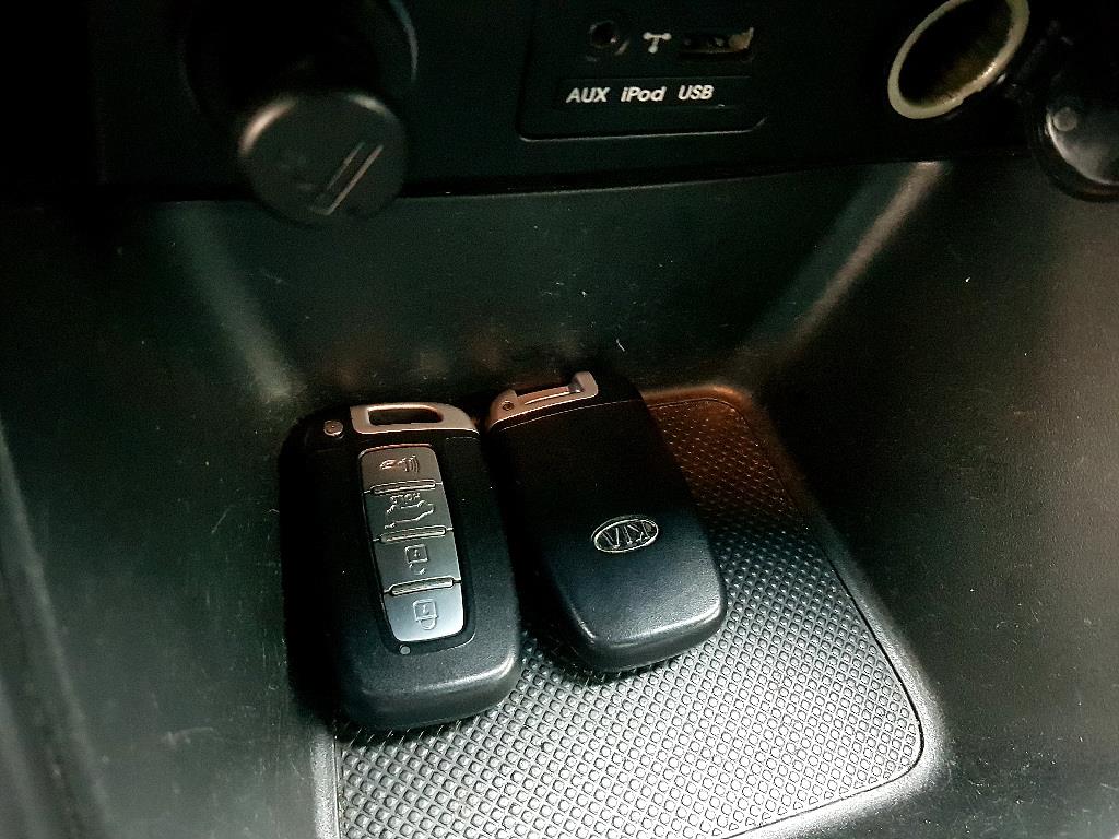 KIA Sorento 2011 Gris - Importación desde Corea - HF Imports Iquique - Foto 13