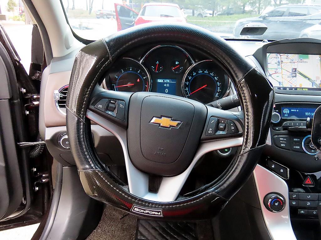 Chevrolet Cruise - Vista 8