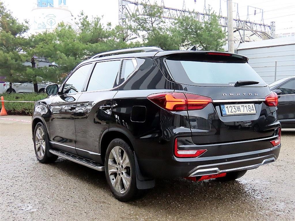 Ssangyong Rexton - Vista 3