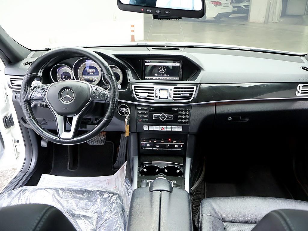 Mercedes Benz E class - Vista 9