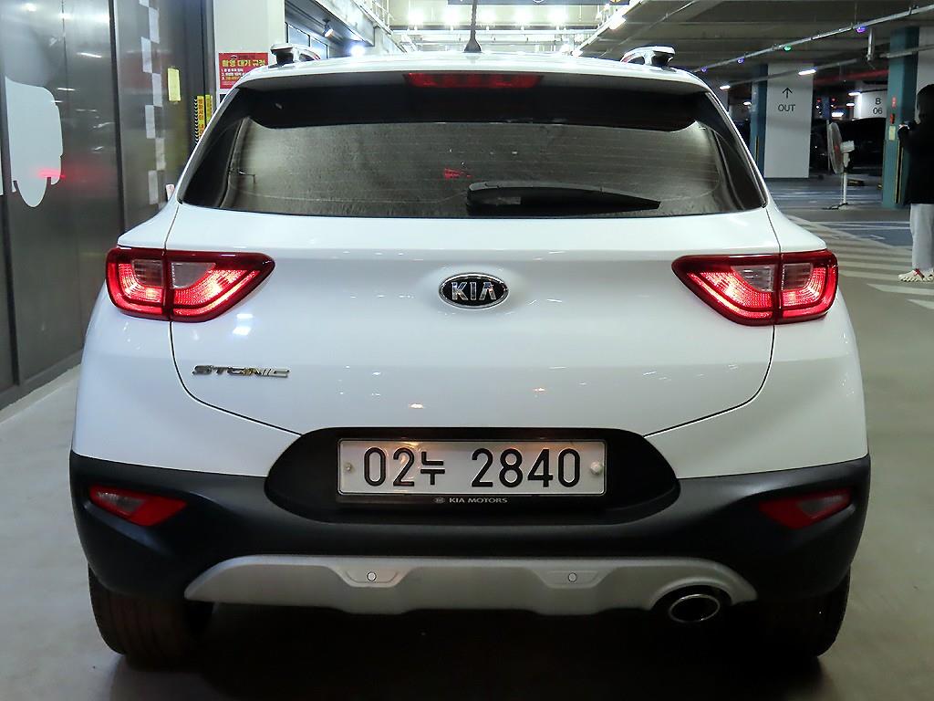 KIA Stonic - Vista 5