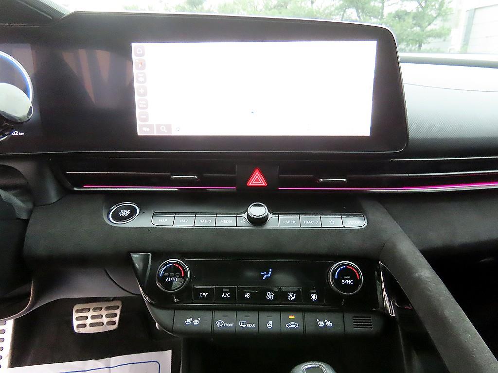 HYUNDAI Avante 2024 Negro - Importación desde Corea - HF Imports Iquique - Foto 13