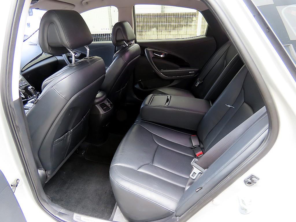 HYUNDAI Grandeur - Vista 6