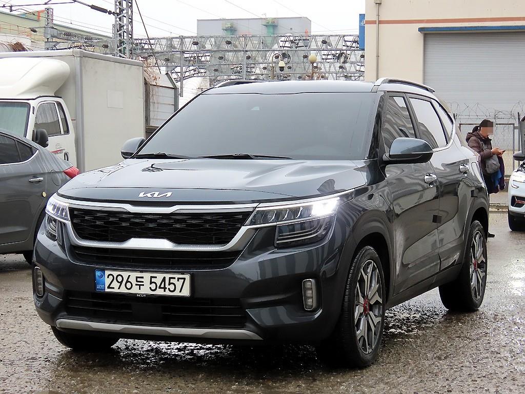 KIA Seltos - Vista 2