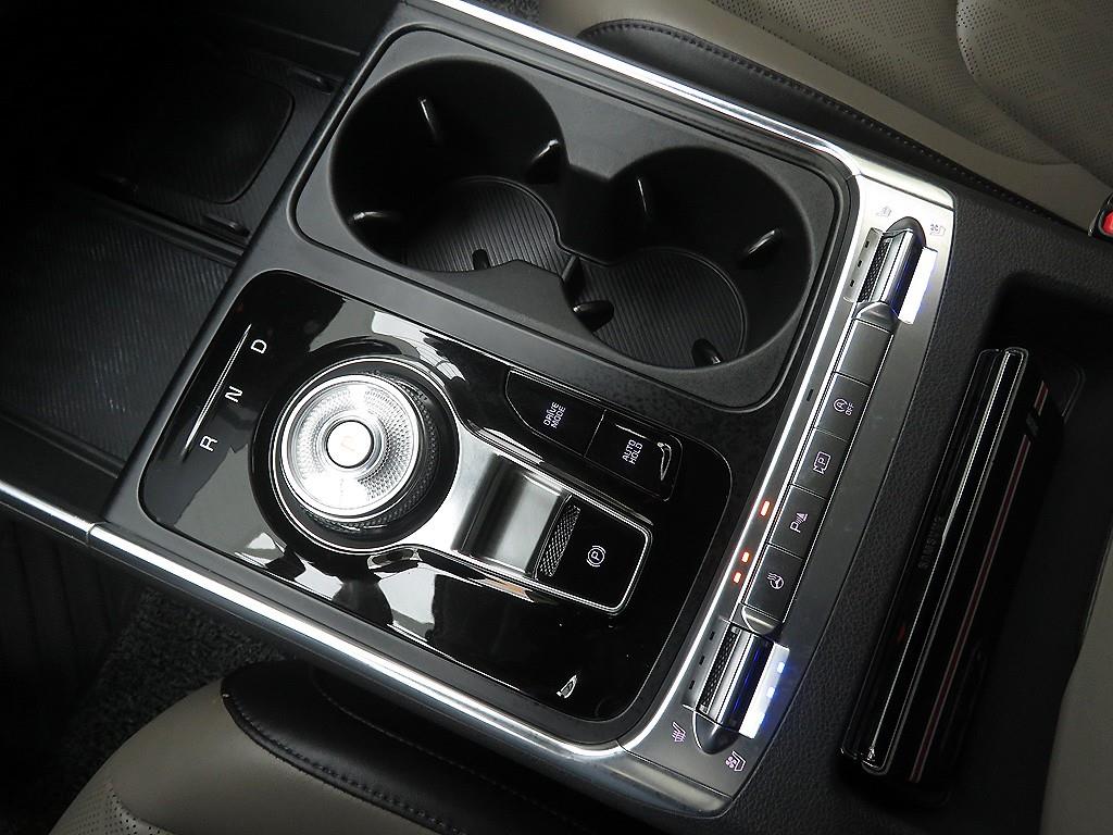 KIA Carnival 2025 Blanco - Importación desde Corea - HF Imports Iquique - Foto 13