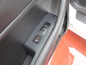 HYUNDAI Sonata - Vista 12