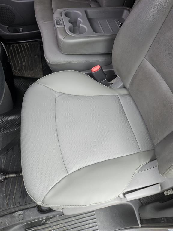 HYUNDAI Starex - Vista 6