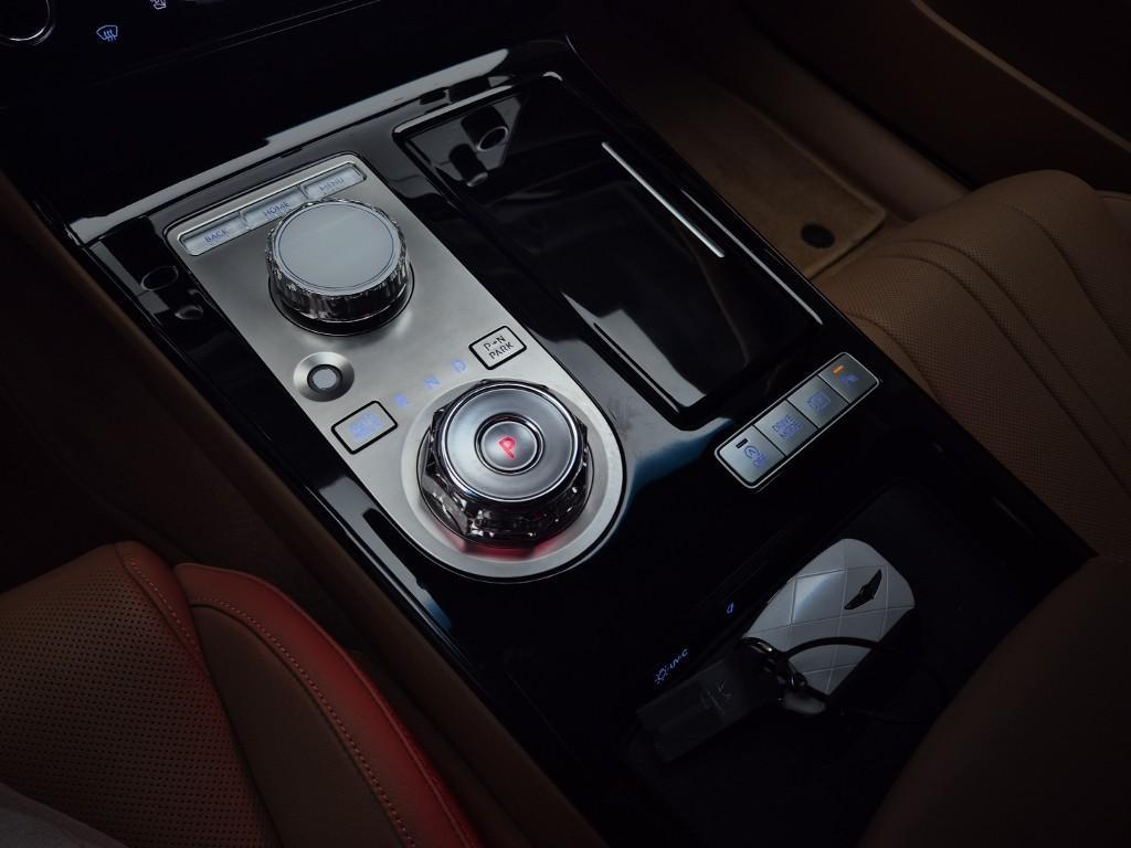 Genesis G80 - Vista 8