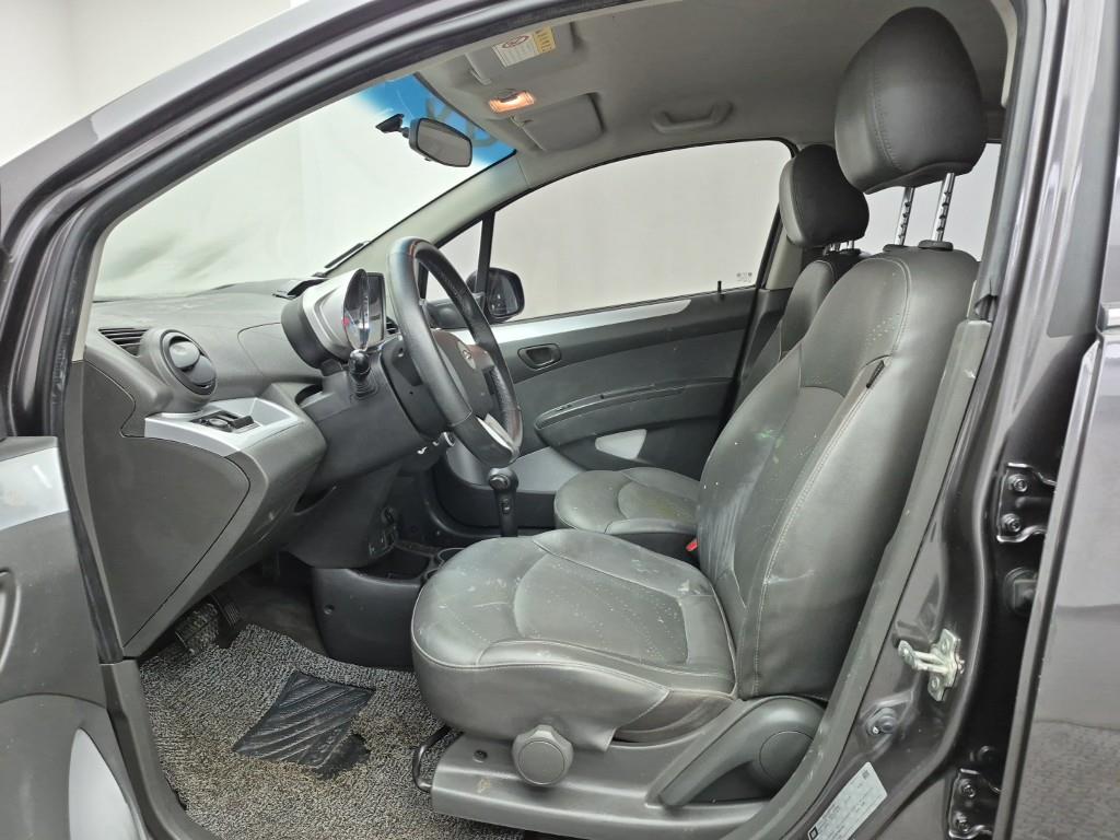 Chevrolet Spark - Vista 11