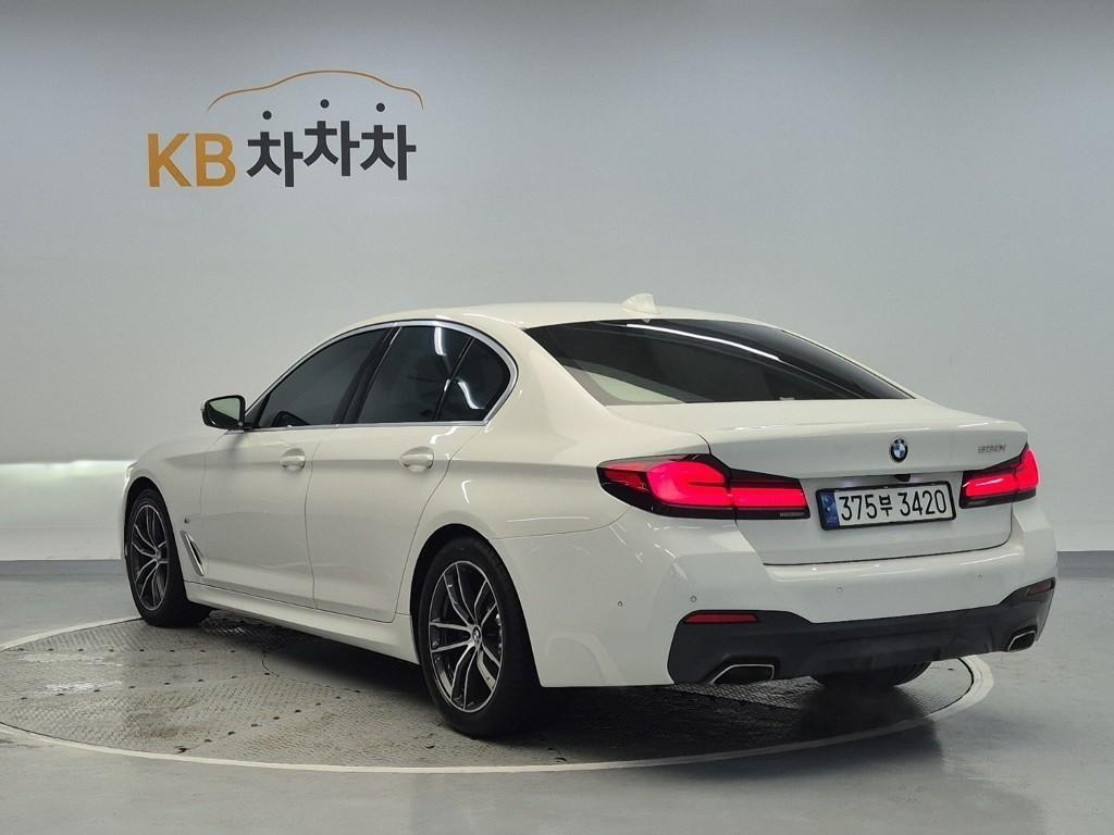 BMW 5 Series - Vista 2