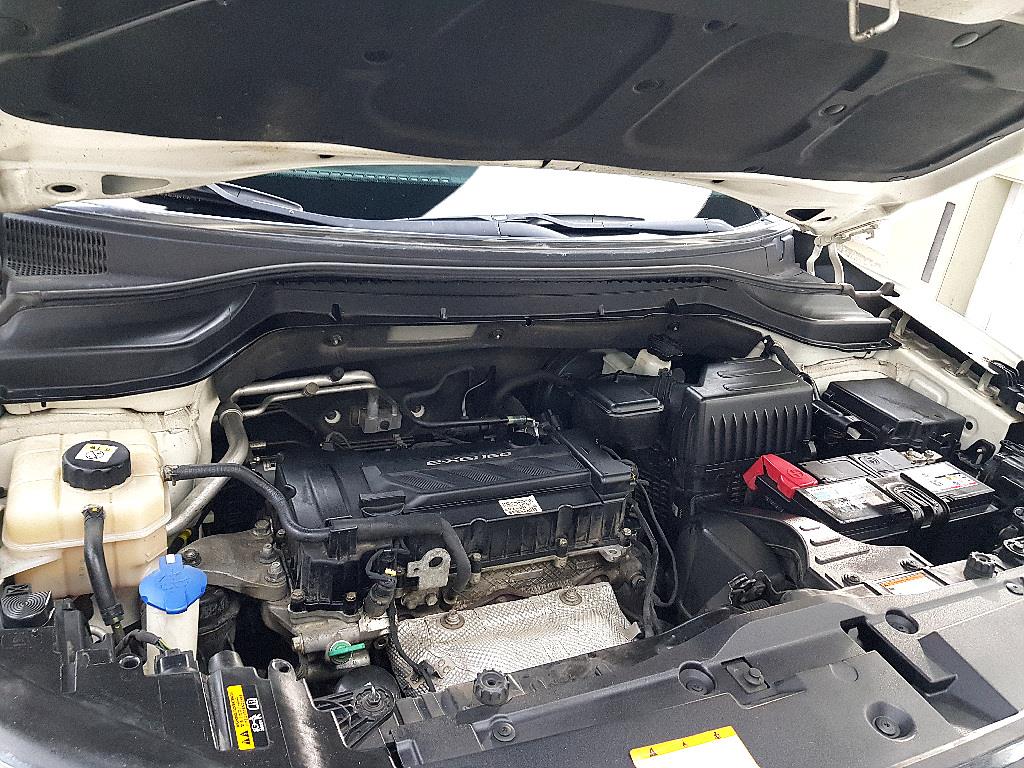 Ssangyong Tivoli - Vista 6