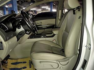 KIA Carnival - Vista 10