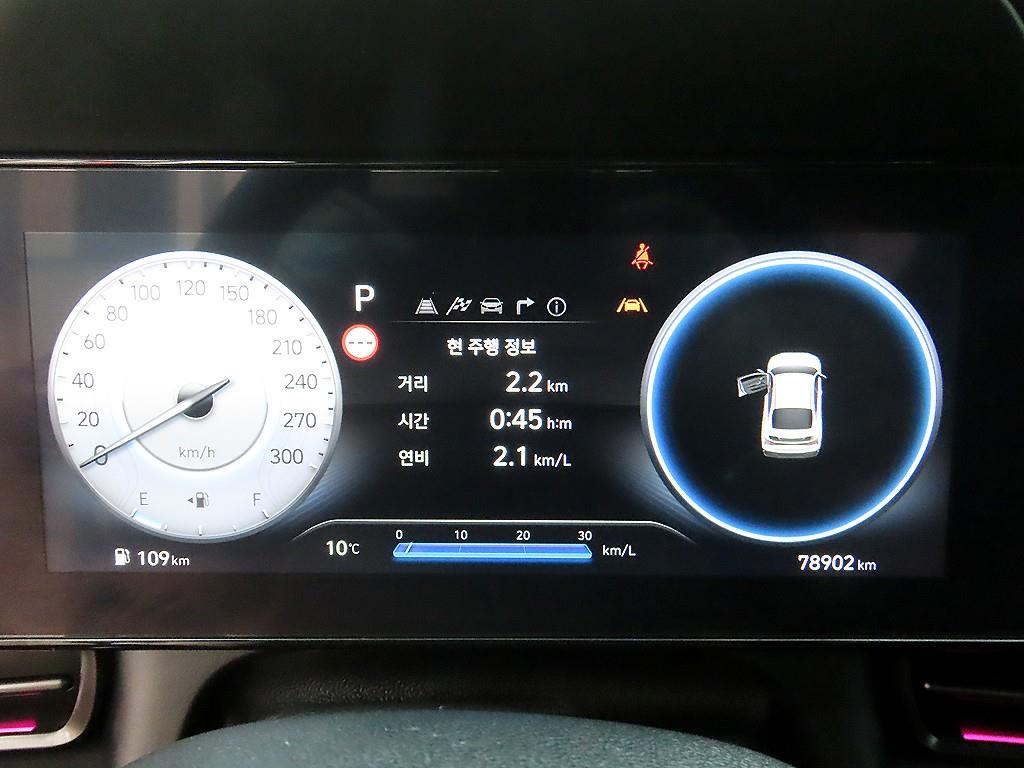 HYUNDAI Avante - Vista 9