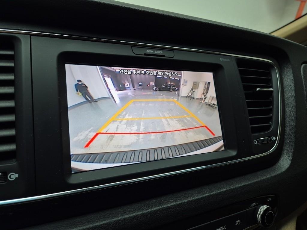 KIA Carnival 2017 Blanco - Importación desde Corea - HF Imports Iquique - Foto 14