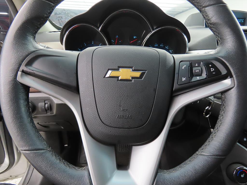 Chevrolet Cruise 2011 Plateado - Importación desde Corea - HF Imports Iquique - Foto 13