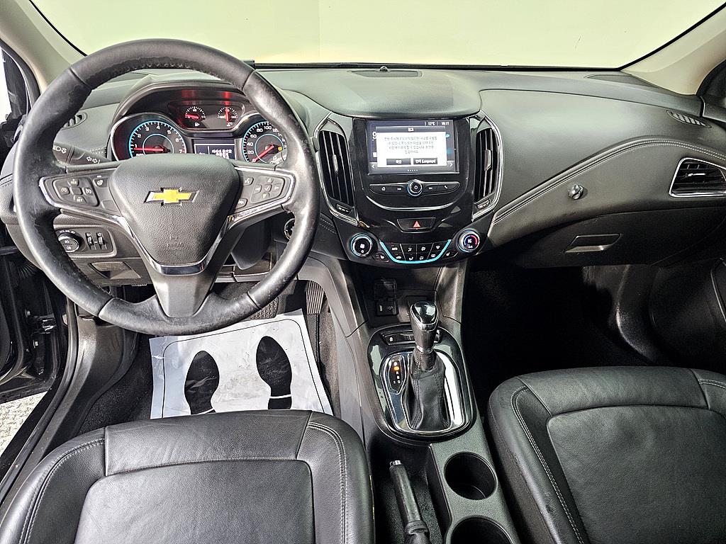 Chevrolet Cruise - Vista 5