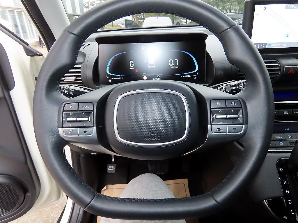 HYUNDAI Casper - Vista 8