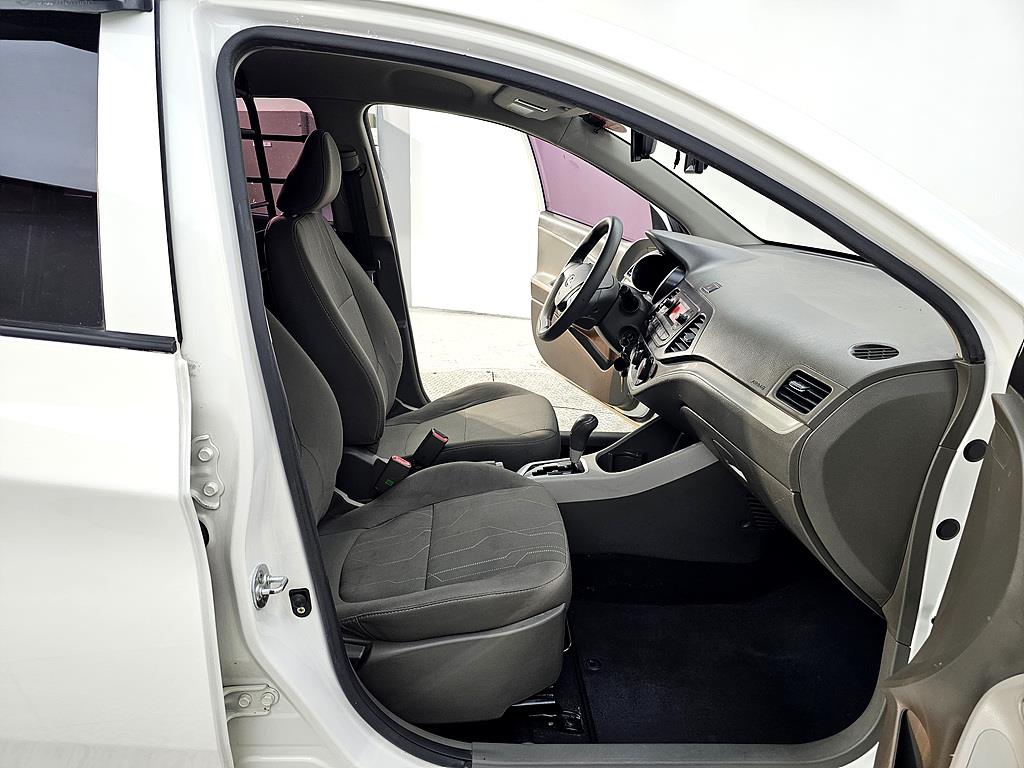 KIA Morning - Vista 5