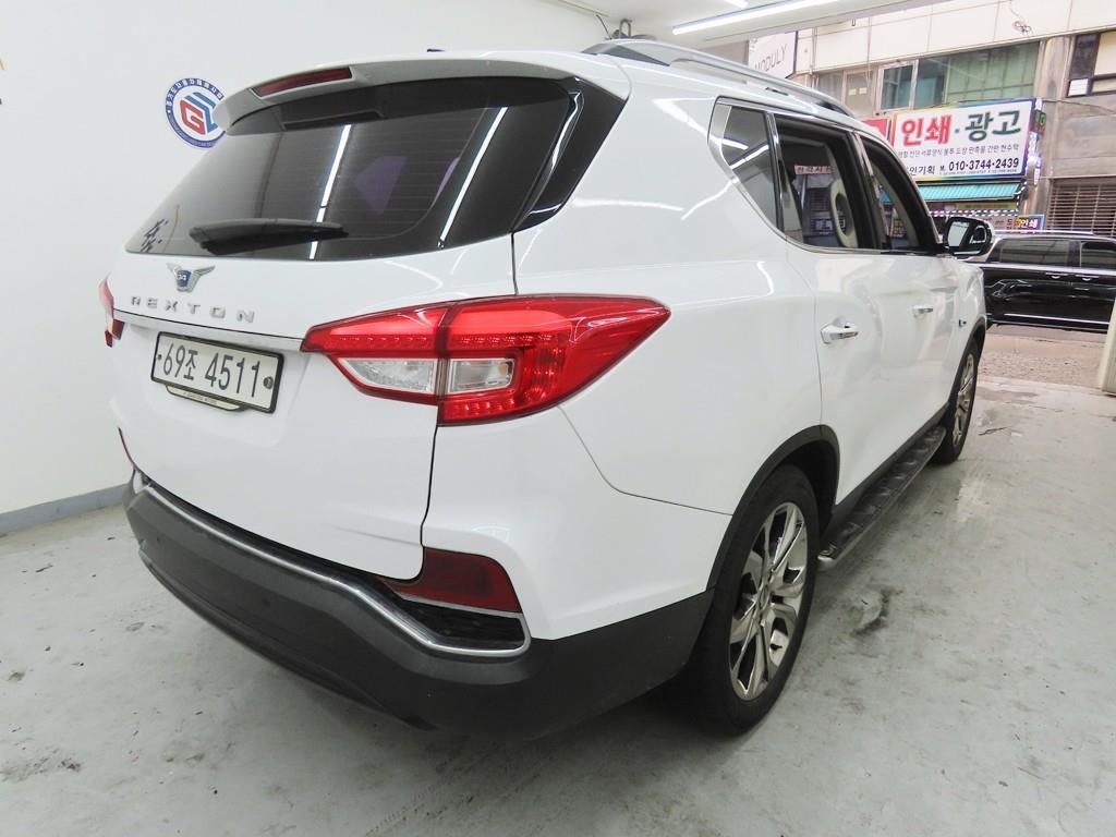 Ssangyong Rexton - Vista 3