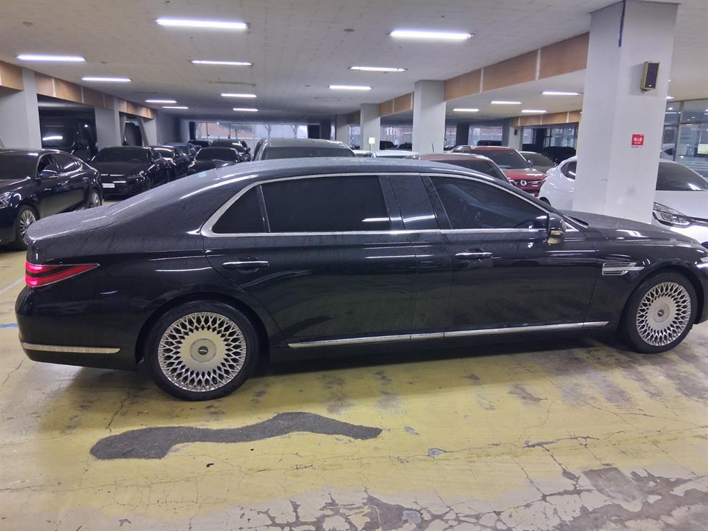 Genesis G90 - Vista 3