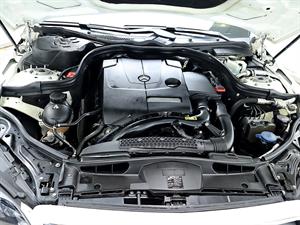 Mercedes Benz E class - Vista 12