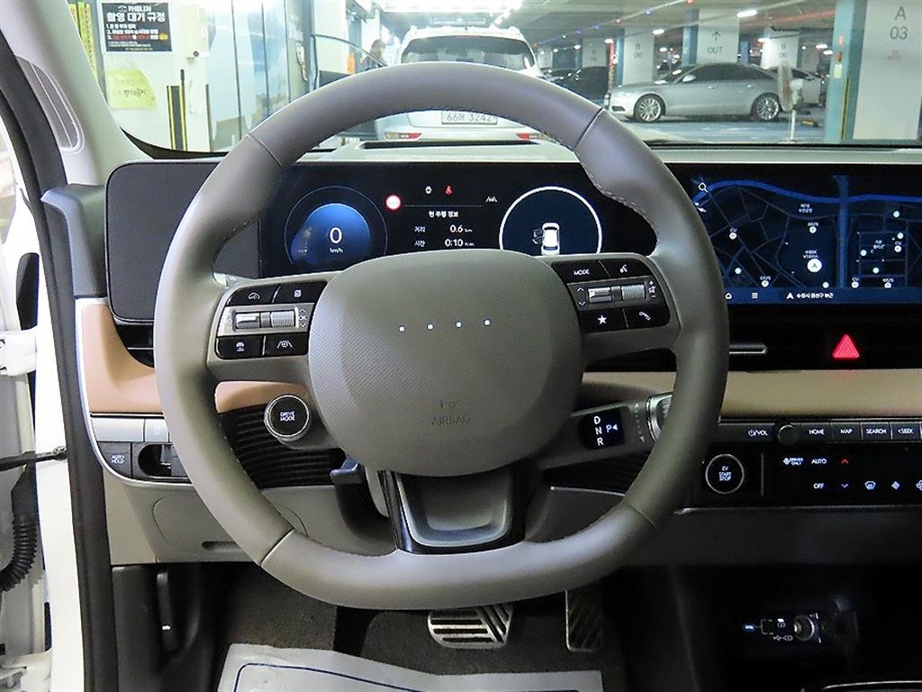 HYUNDAI Ioniq 5 - Vista 8