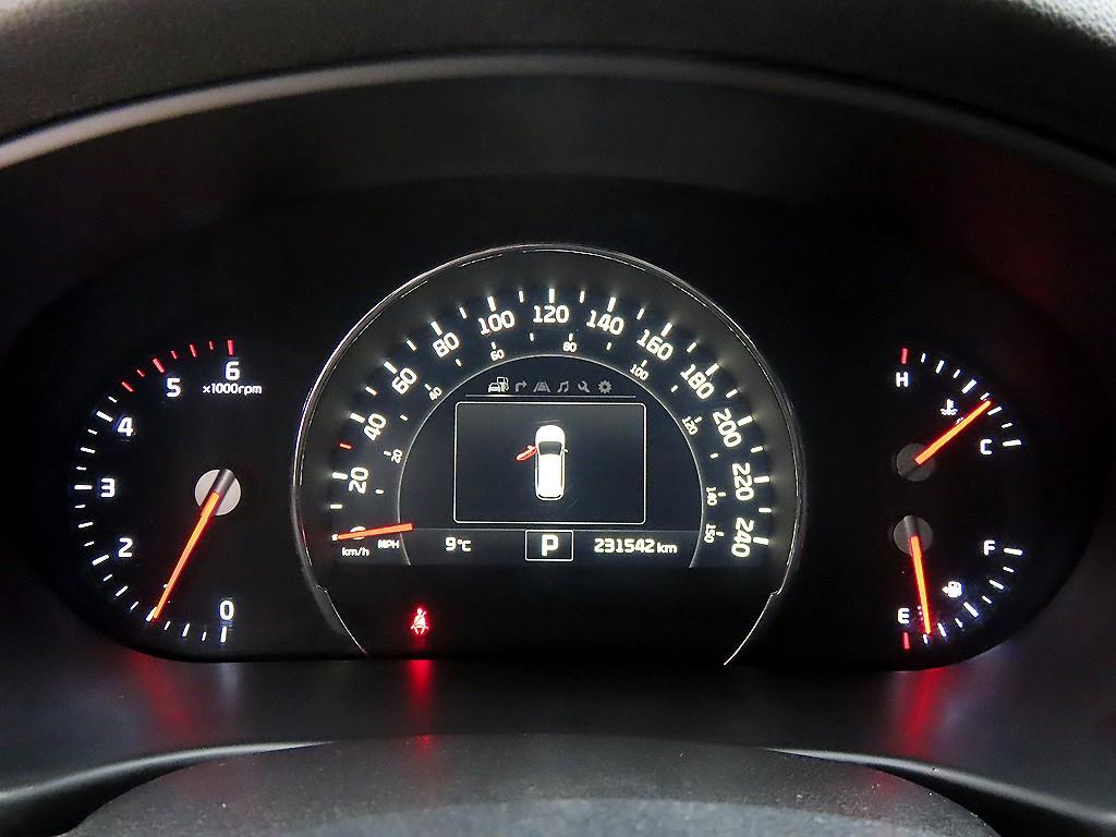 KIA Sorento - Vista 9