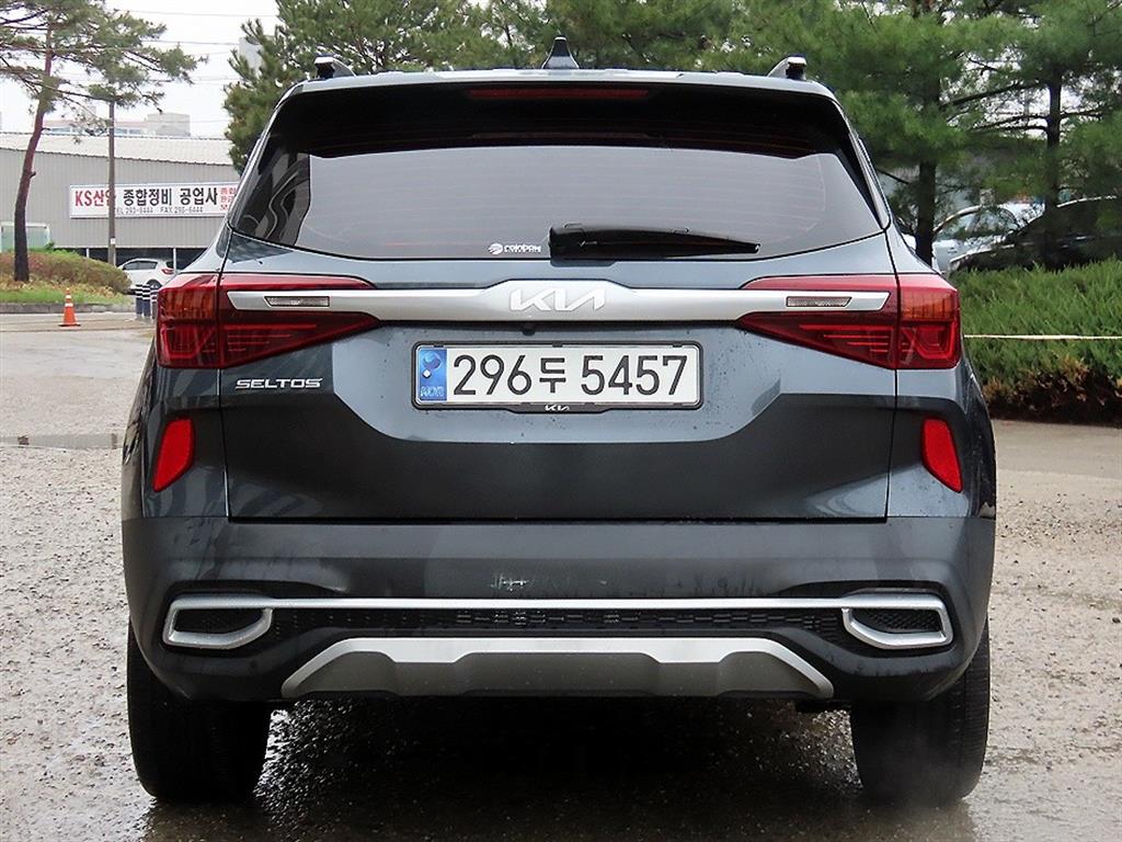 KIA Seltos - Vista 4