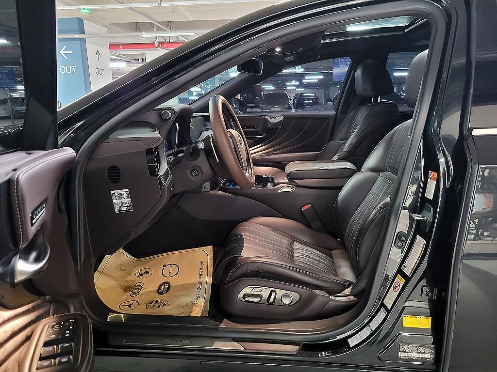 Lexus LS - Vista 7
