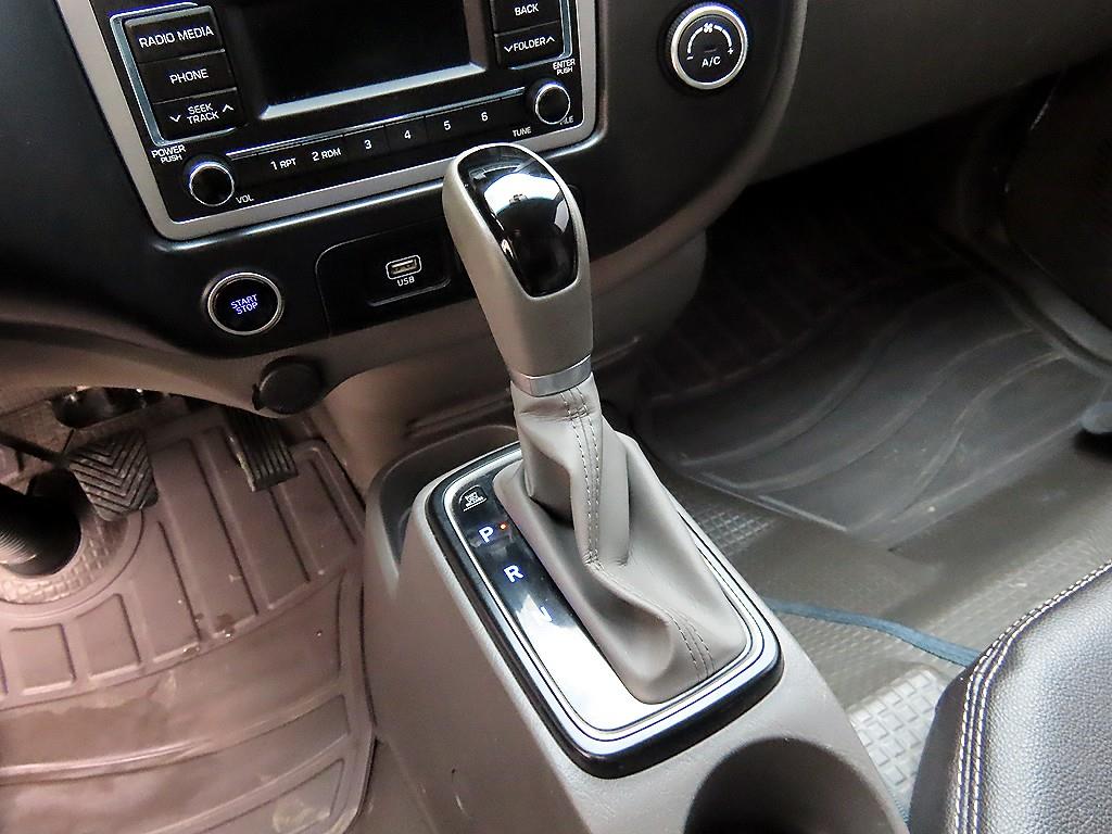 [소형화물][하이내장탑]포터2 (EV) 1.0톤/슈퍼캡/초장축 - миниатюра 11