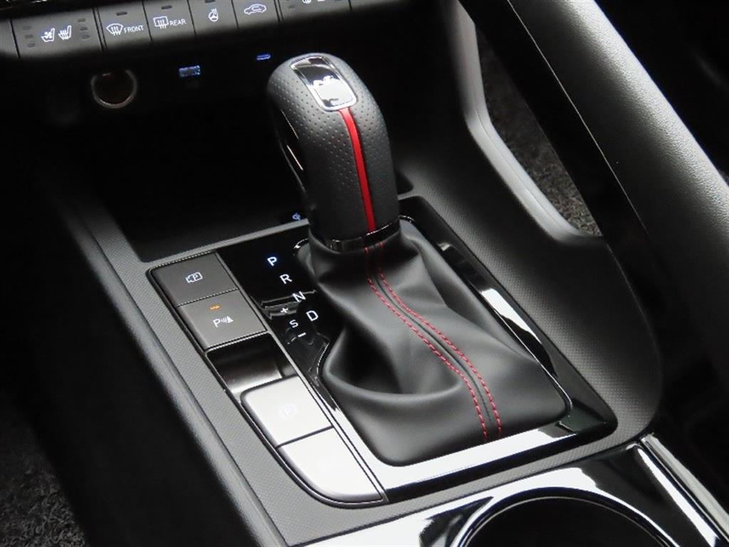 HYUNDAI Avante - Vista 11