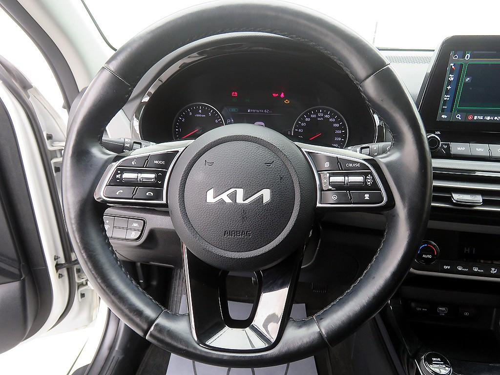 KIA Seltos - Vista 10