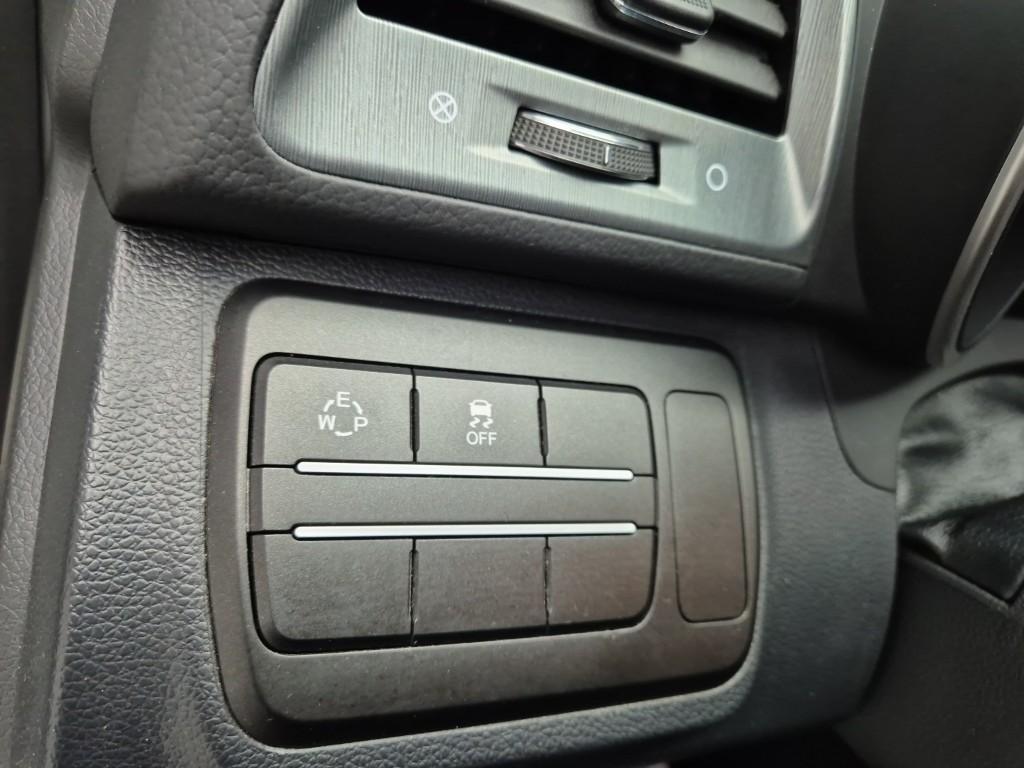 Ssangyong Tivoli 2018 Blanco - Importación desde Corea - HF Imports Iquique - Foto 18