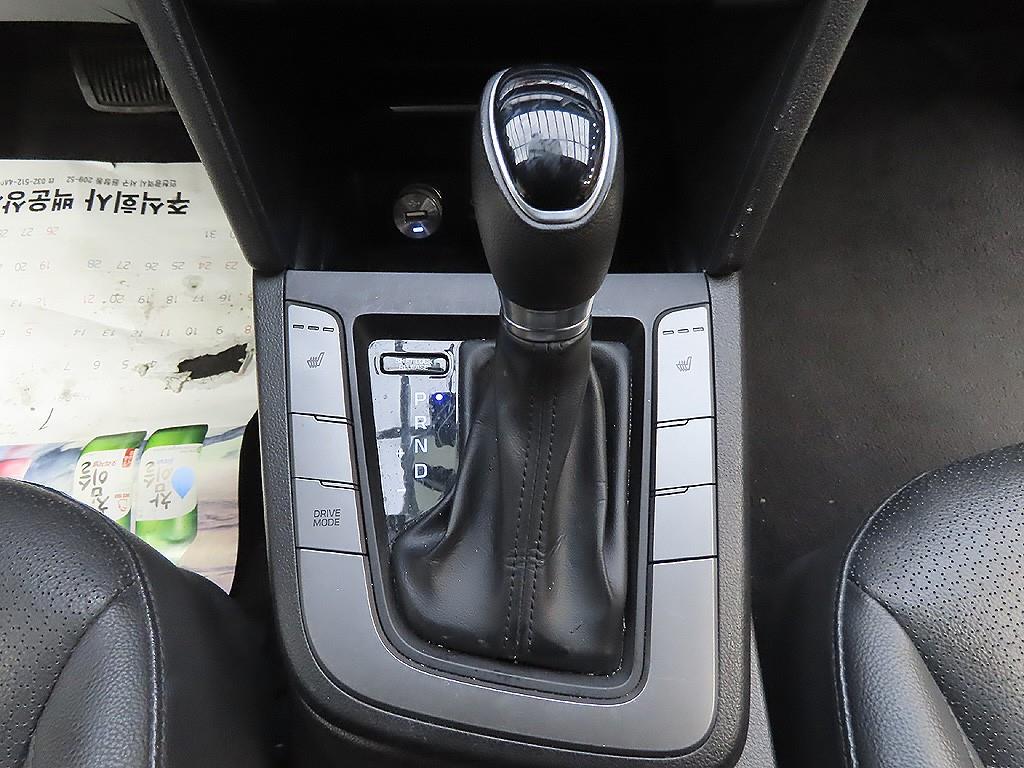 HYUNDAI Avante 2018 Plateado - Importación desde Corea - HF Imports Iquique - Foto 13