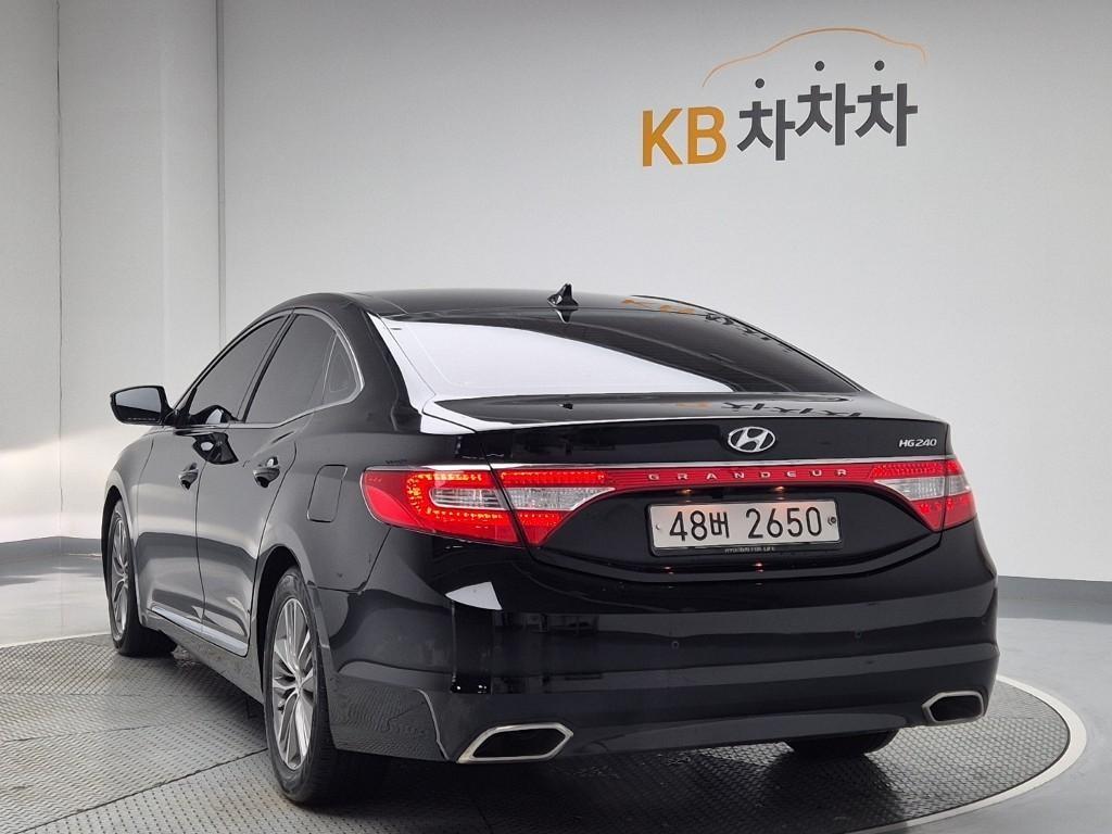 HYUNDAI Grandeur - Vista 4