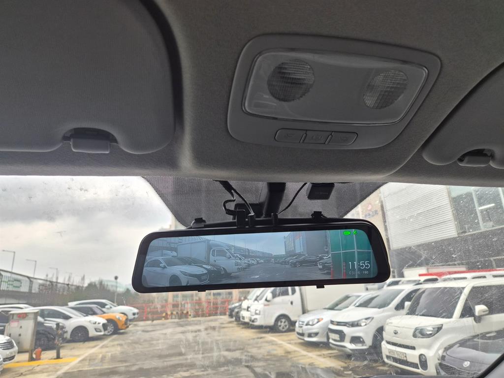 HYUNDAI Starex - Vista 12