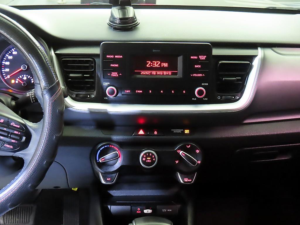 KIA Stonic - Vista 11
