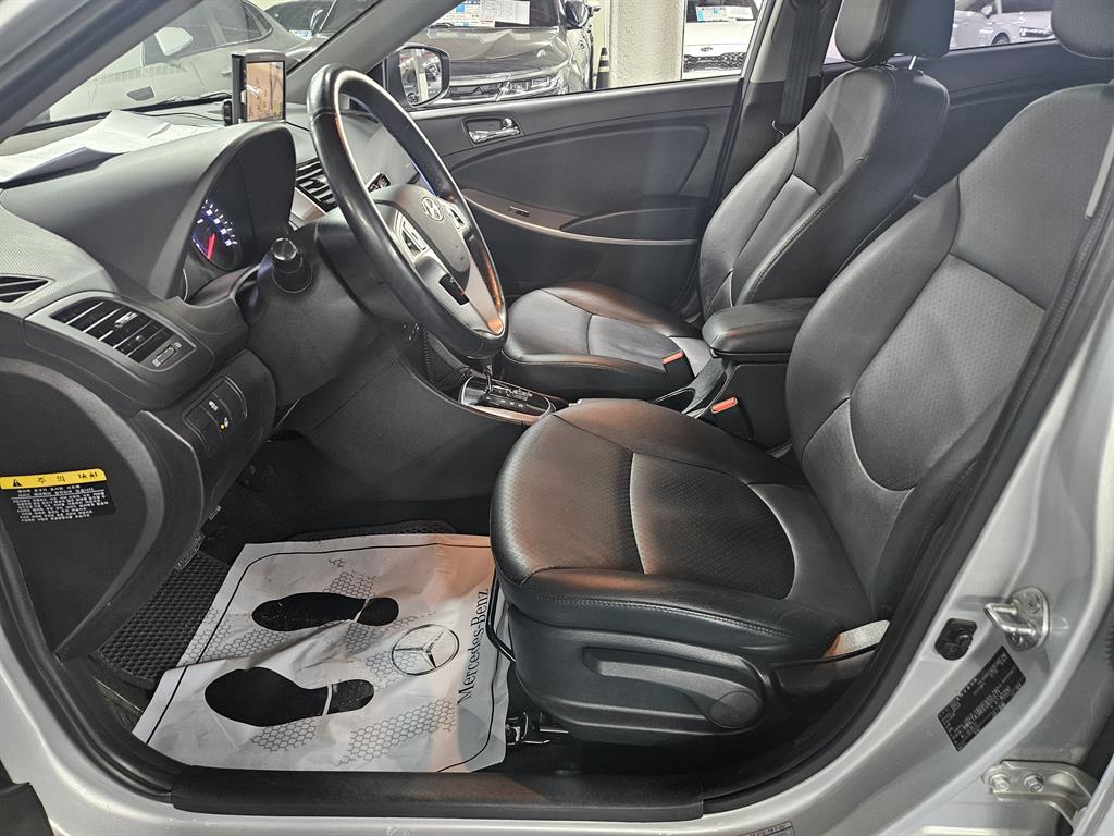 HYUNDAI Accent 2014 Gris - Importación desde Corea - HF Imports Iquique - Foto 15