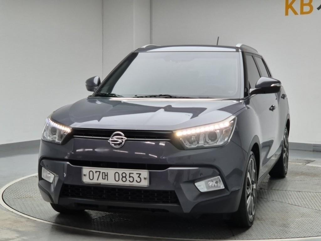 Ssangyong Tivoli 2016 Gris - Importación desde Corea - HF Imports Iquique - Foto 1